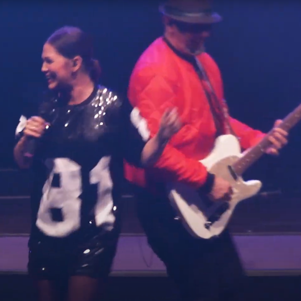 Video von der Band Luxusrausch live auf der MDR-Bühne in Halle